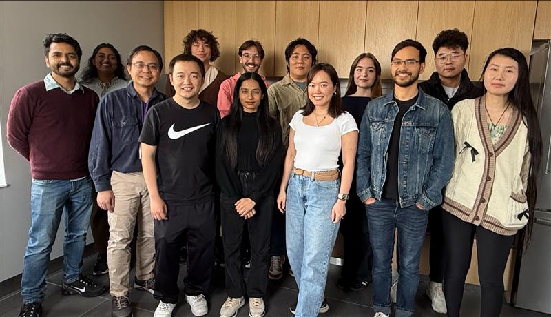 group photo of the lab members